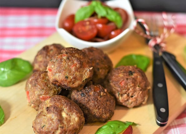 Small business meat packing software solution:  complete business management for small to medium sized meat packers.